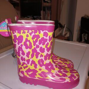 NEW Chatties Youth Pink Leopard Print Boots XL (1)